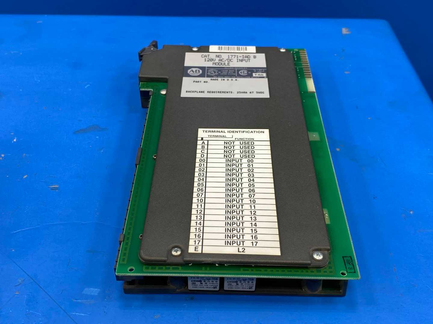 Allen-Bradley 1771-IAD B 120V AC/DC Input Module T4A