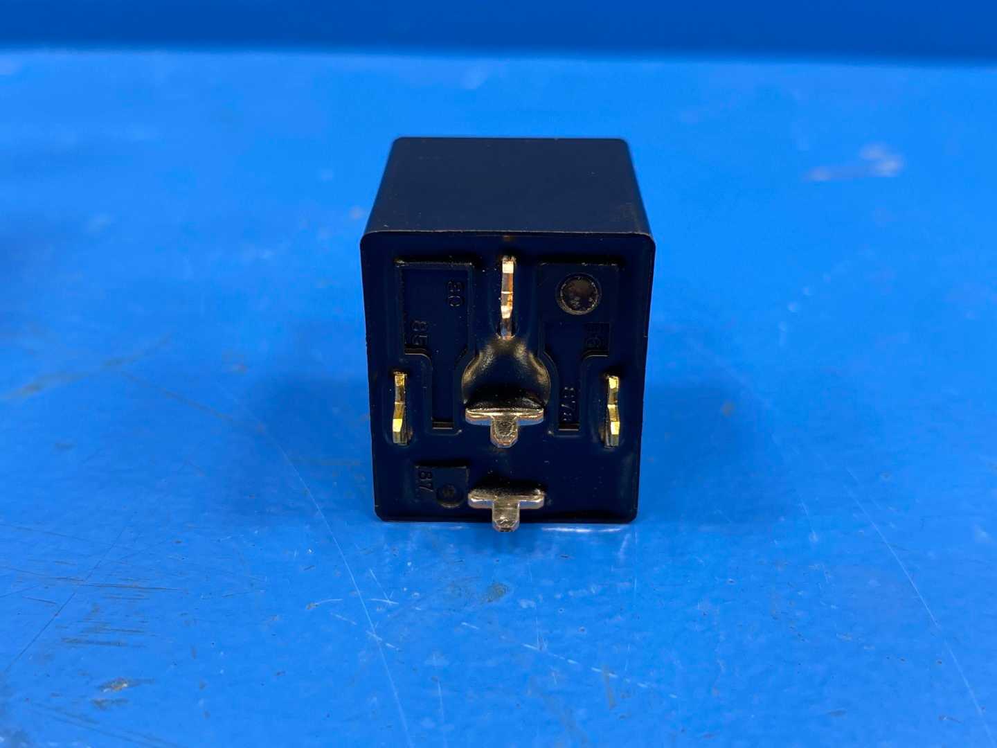 NAiS CB-Relay CB1-P-24V ACB13102 - 1 relay only, not the box