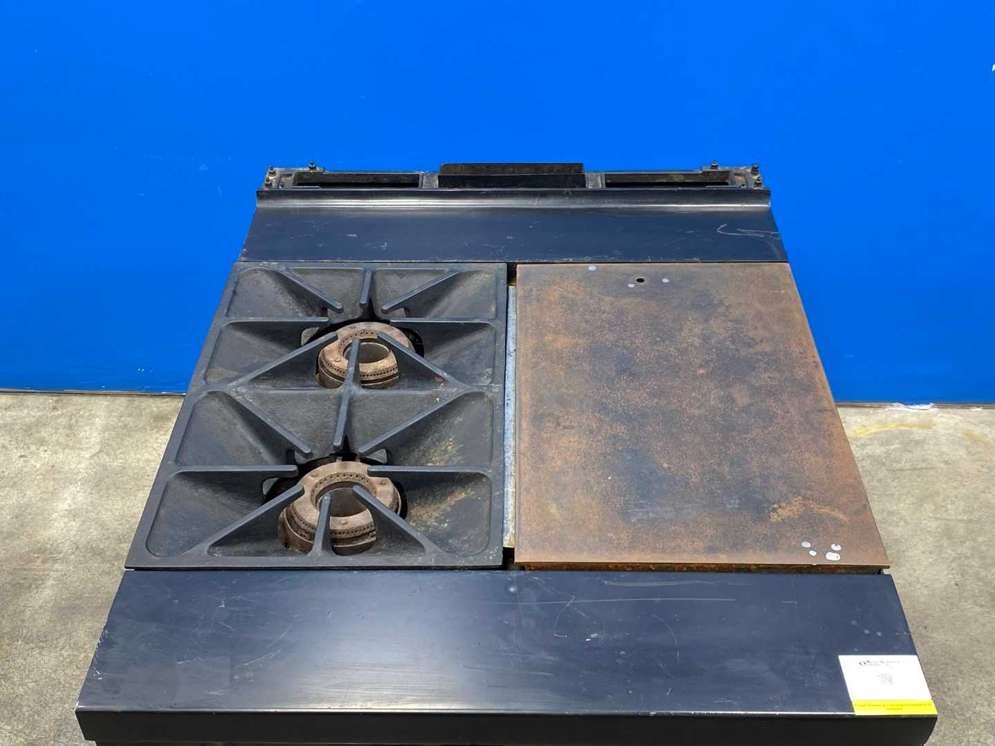 South Bend Model 1425 2 Star Burner Range with Griddle & Oven
