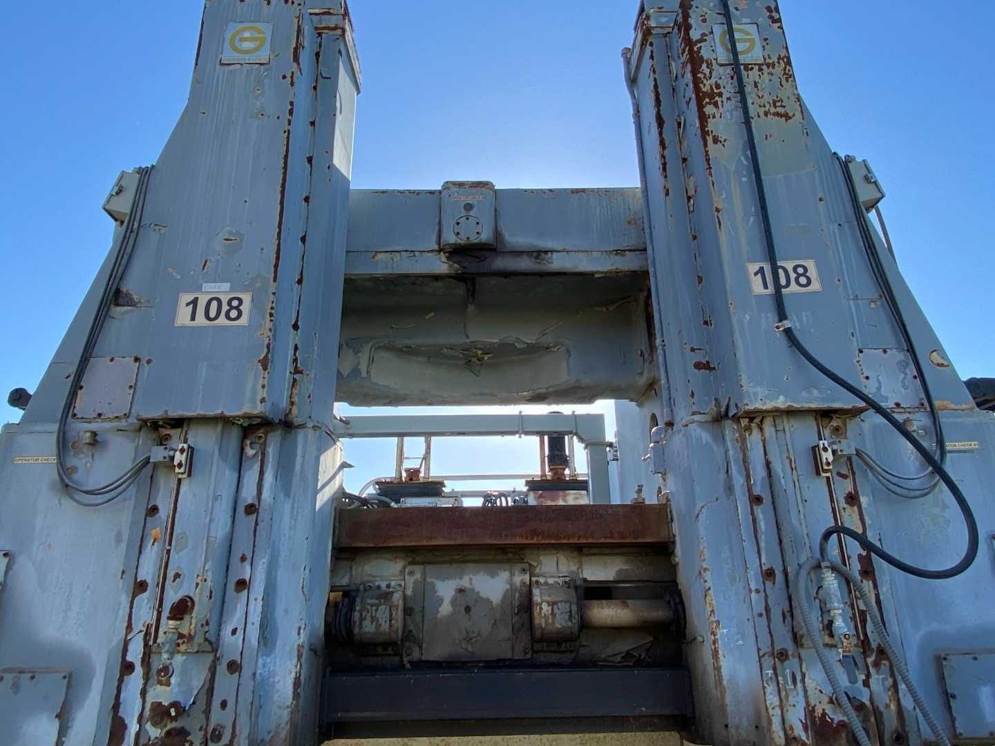 Gidding and Lewis Vertical Lathe Machine