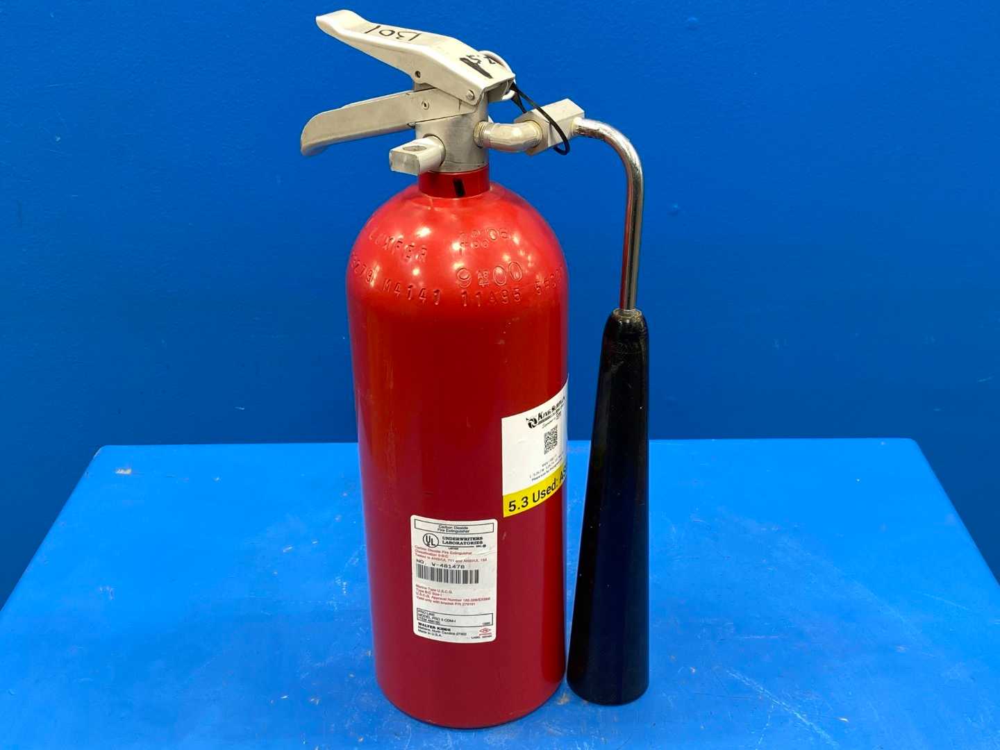 WALTER KIDDE Model Pro 5 BC 5 LB Fire Extinguisher