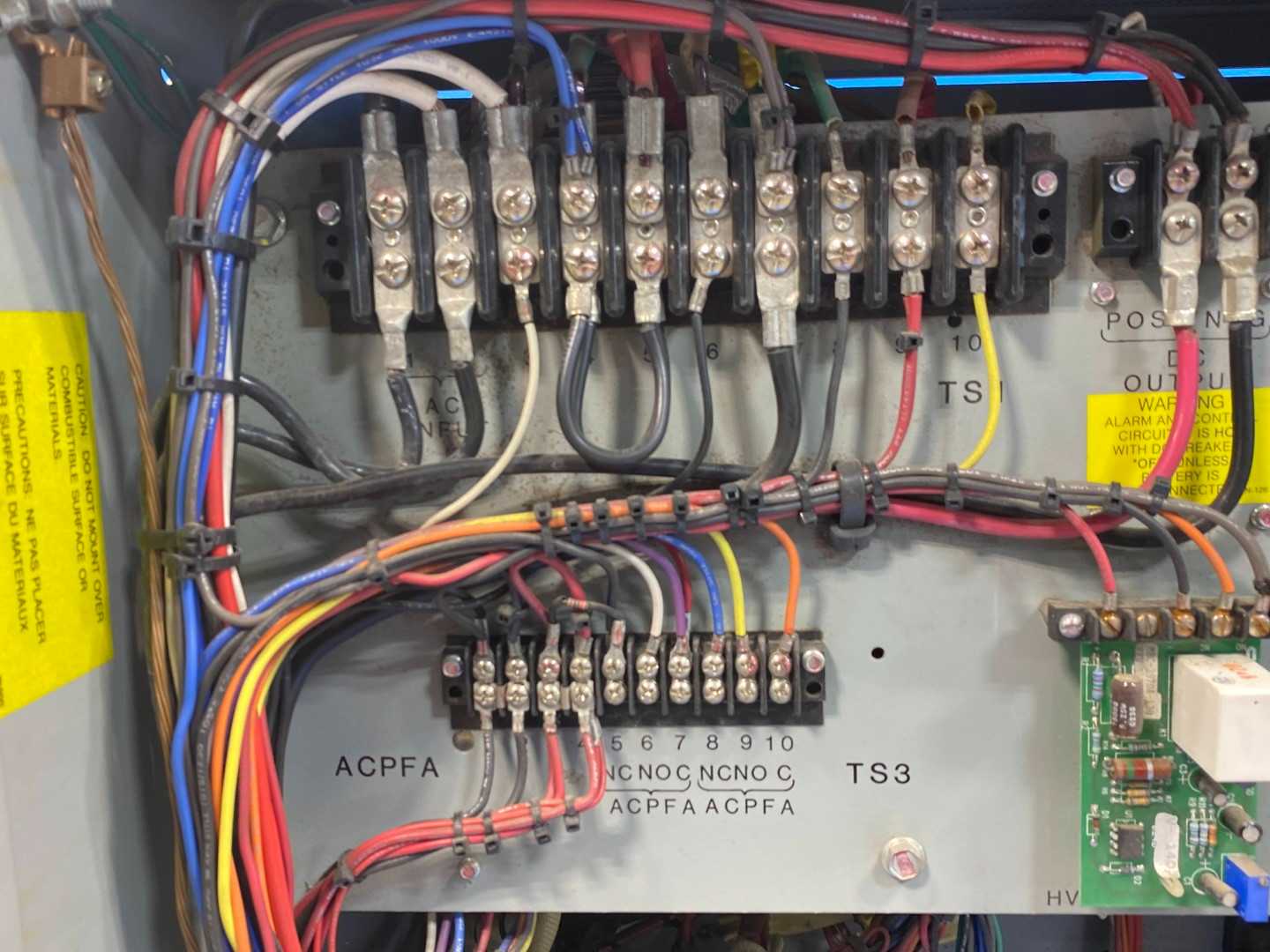 C&D TECHNOLOGIES ARE130AC25F ARE SERIES Battery Station DC132v 60 Cell 1Phase