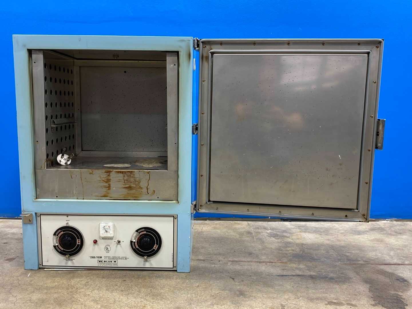 Blue M OV-490A-2 lab oven 120v, 1ph, 1600 Watts 15"x19"x18" Internal Dimensions