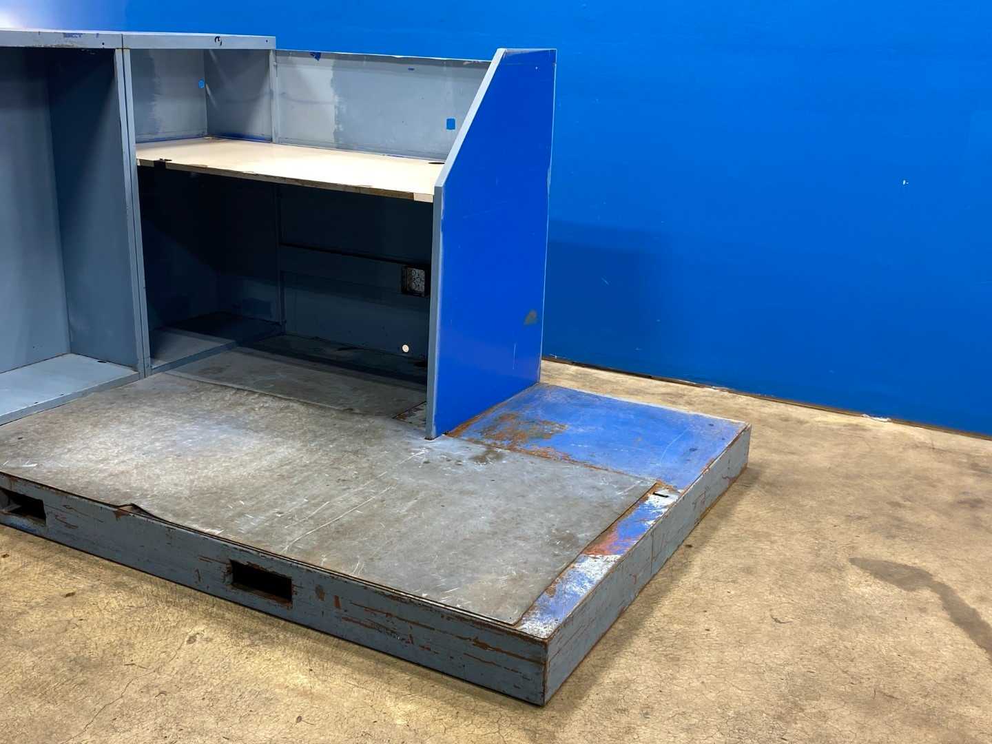 Portable Metal Work Desk (office) w/ Metal Platform Forklift Holes for transit