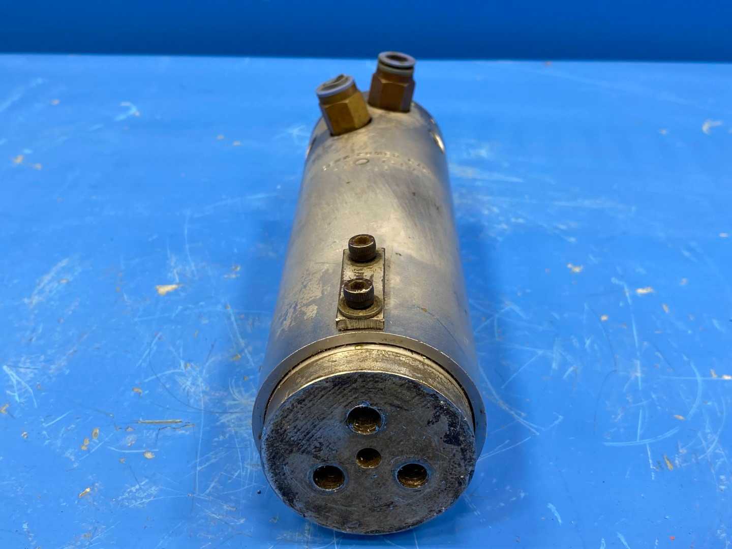 MILCO SENN POWER CYLINDER AWG 753-A 3-86