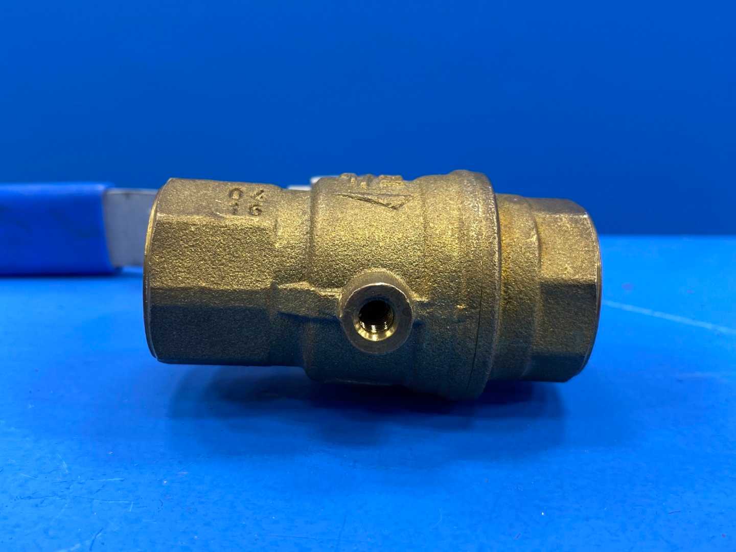 1/4" F-NPTxF-NPT Vented Exhaust w/ Lockable Handle Rub s93 Ball Valve (0427041)