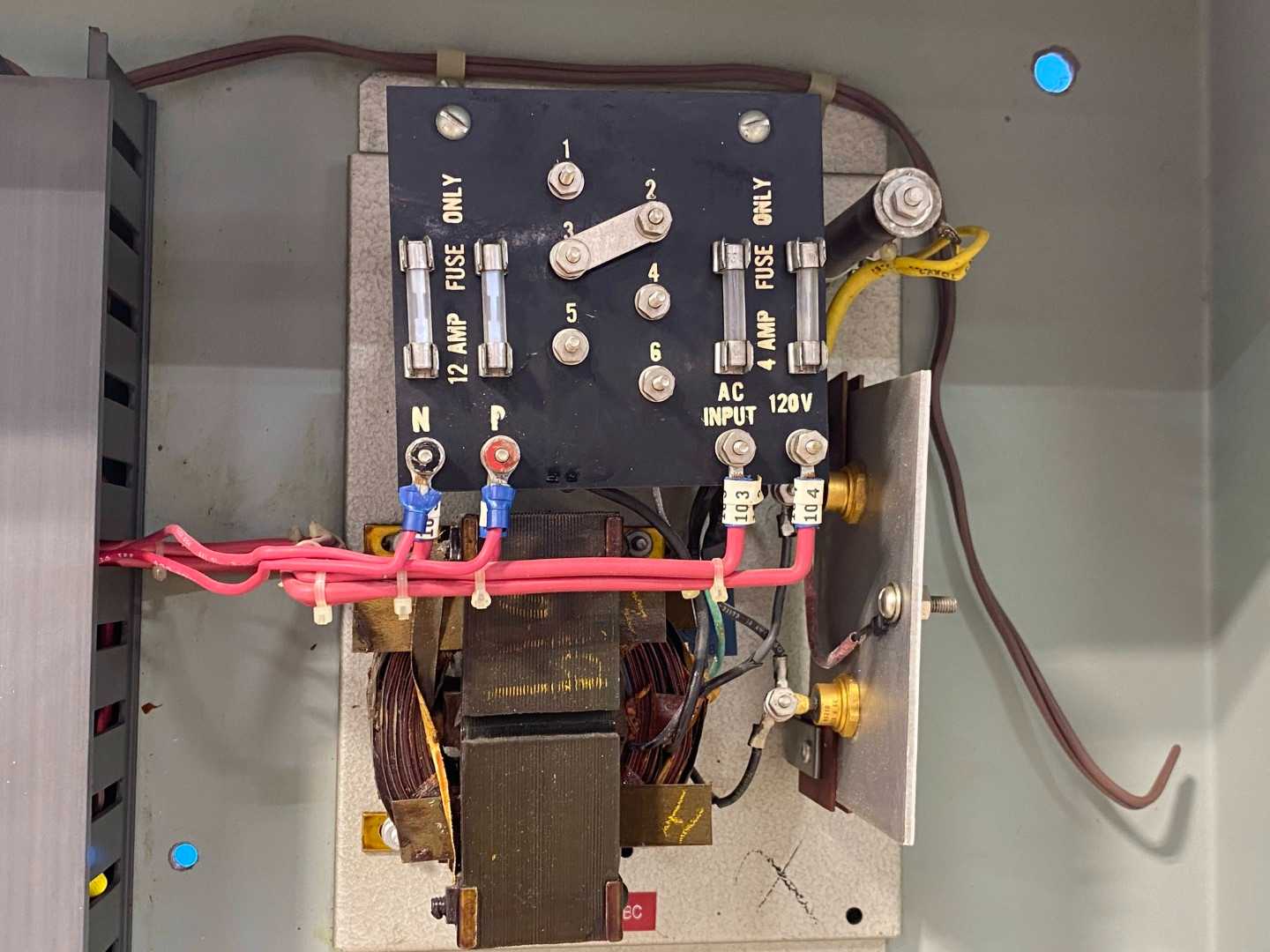 REDCO GENERATOR CONTROL 480V to 120V GE 4:1 JVP-0 Transformer KT-3A Regulator