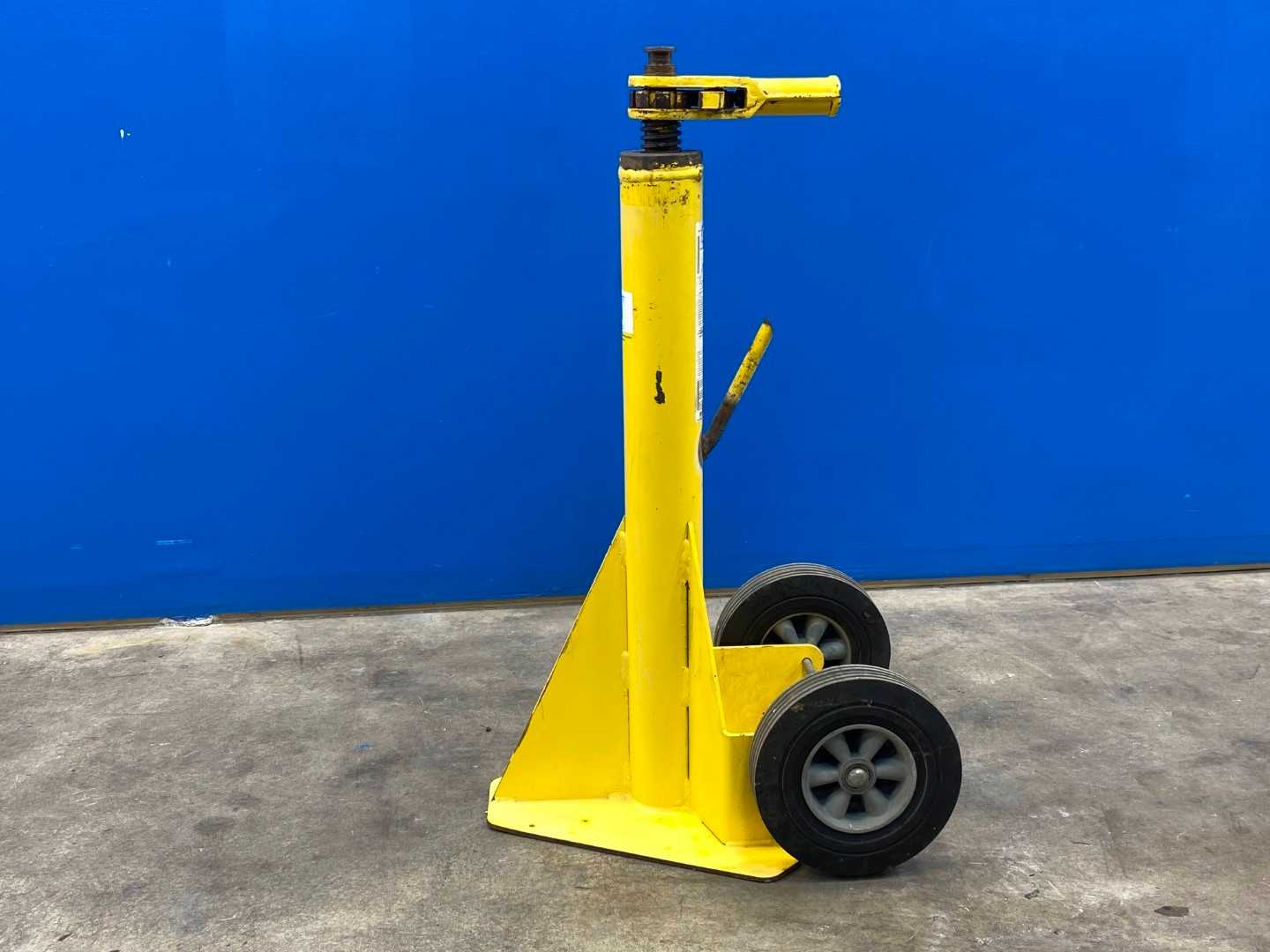 Vestil SP-TOP-R Steel Ratchet Trailer Stabilizing Jack 100,000 lbs Capacity