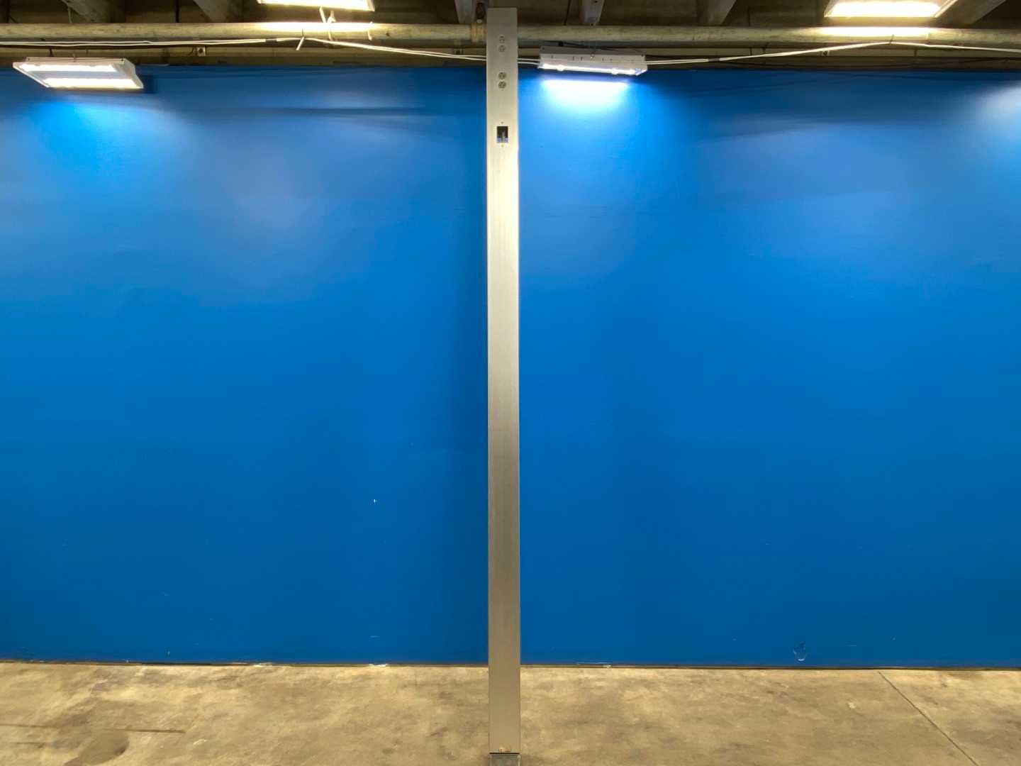 10.5' ALUMINUM Power & Data Distribution Pole Drop Down Cable Race 