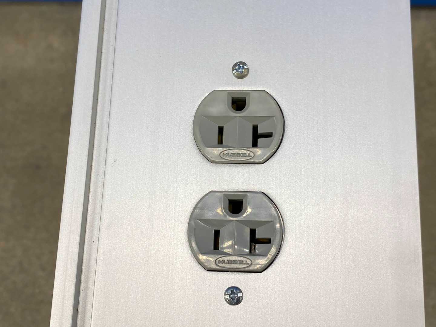 10.5' ALUMINUM Power & Data Distribution Pole Drop Down Cable Race 