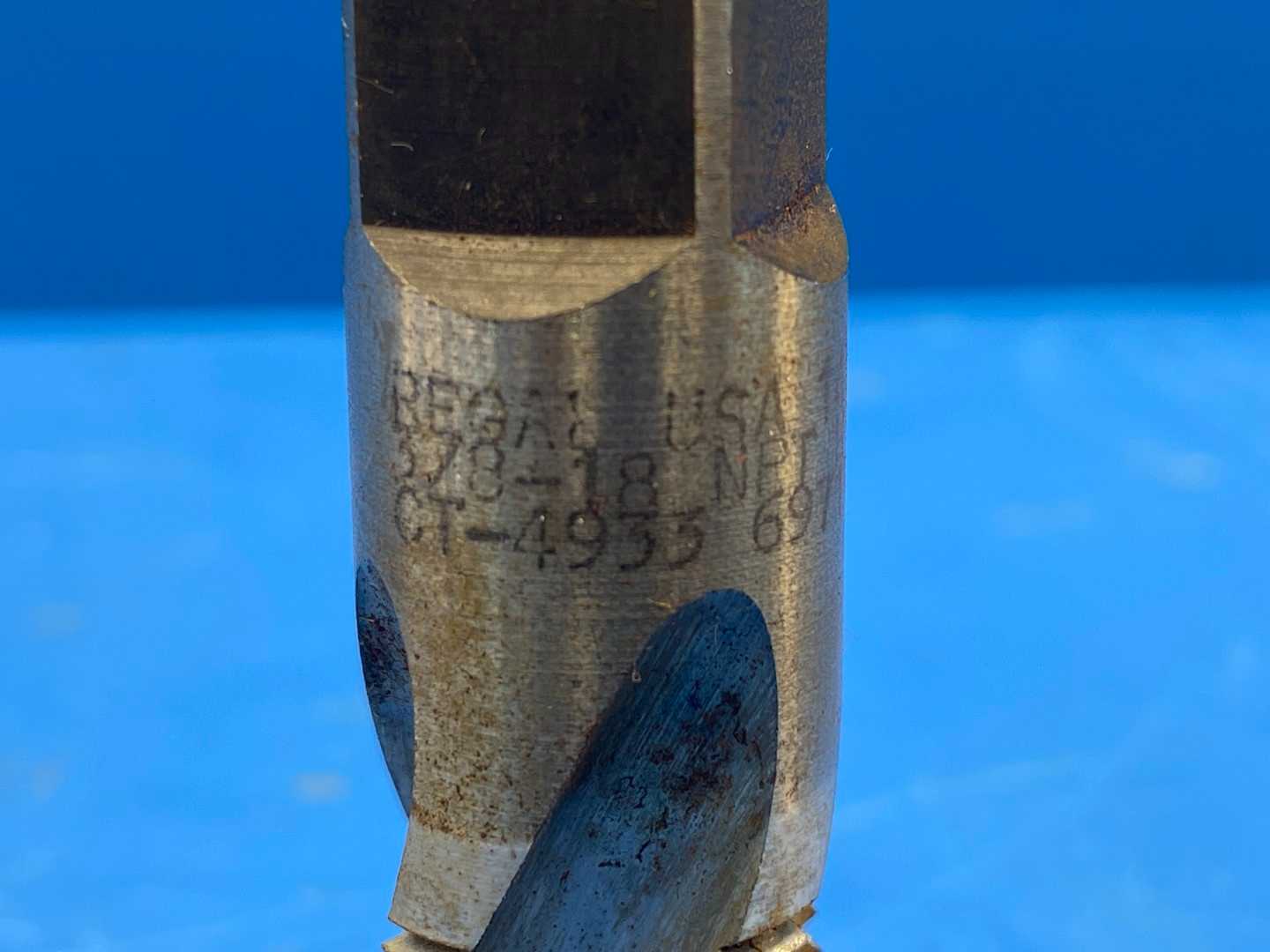Regal USA 2-1/2"x5/8" Spiral Taper Tap 3/8-18 NPT HSG Proj .230 CT-4933