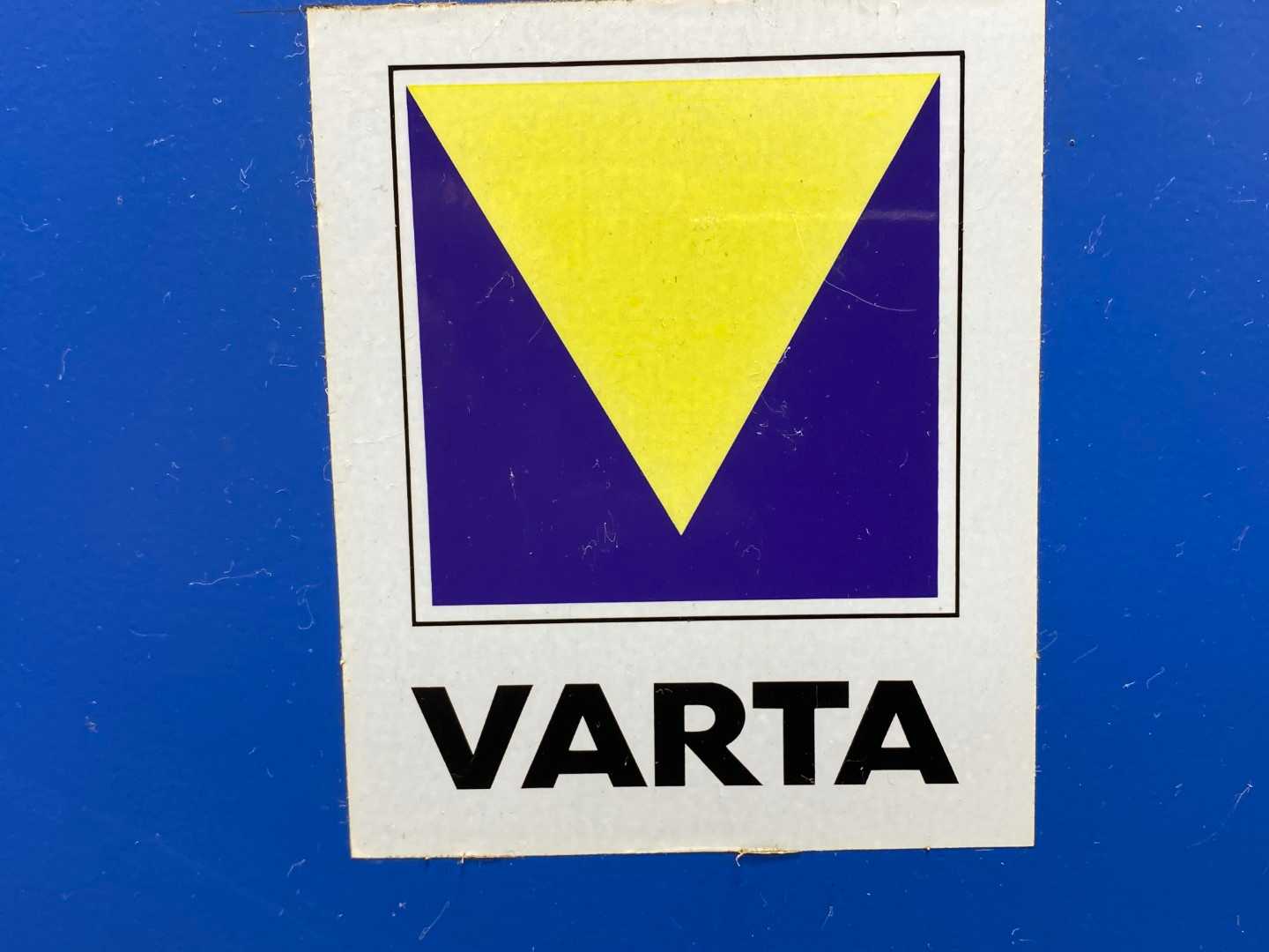 Varta 24 Volt 3B12-450-4 Electric Forklift Battery Charger (Needs Cables)