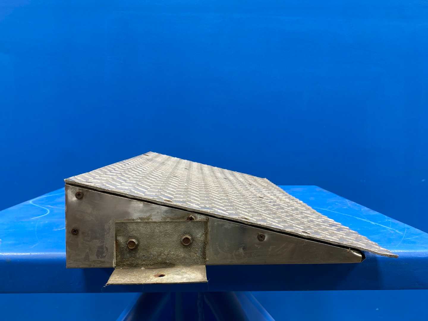 Diamond Plate Metal Threshold Ramp