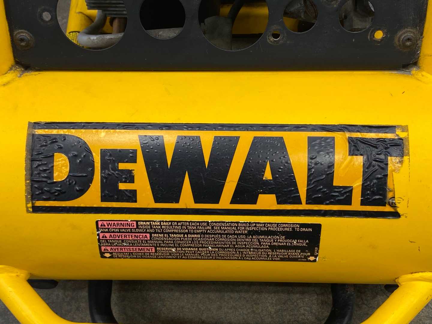 DeWalt Heavy-Duty 200 PSI 4.5 Gallon Electric Wheeled Compressor, Model D55146