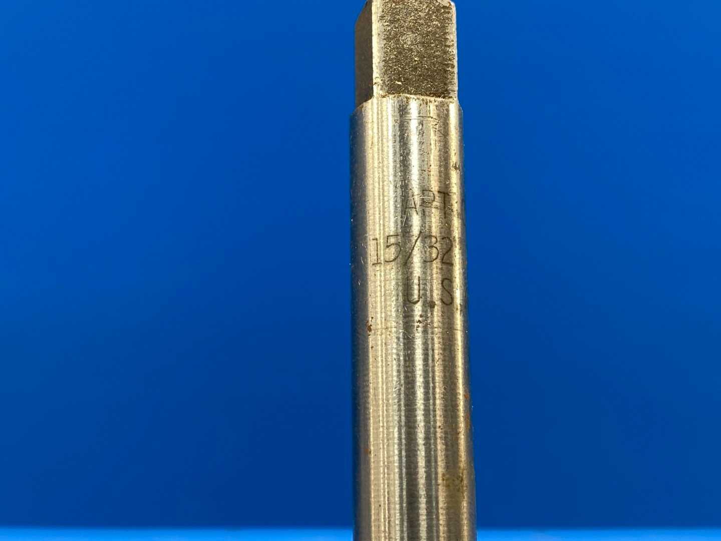 15/32 O.D. HSS CHUCKING REAMER  Diameter x 5-3/4" Long (6 tooth)