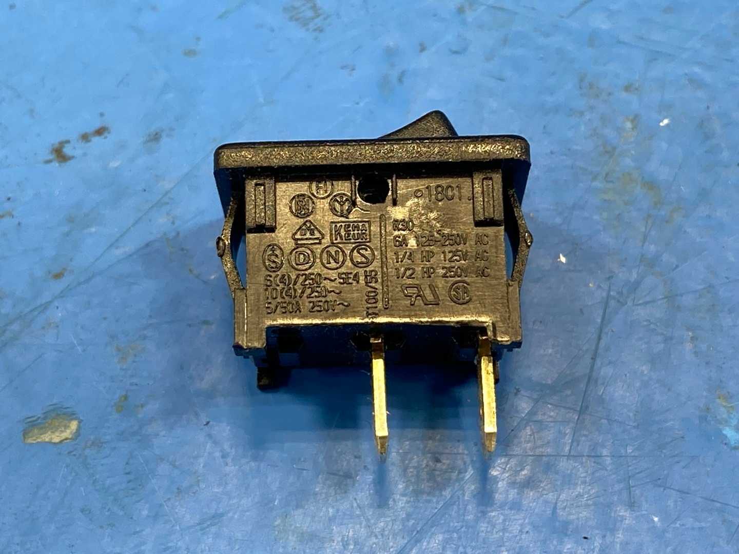 1801 On/Off Rocker Switch Connector 125/250V  6A