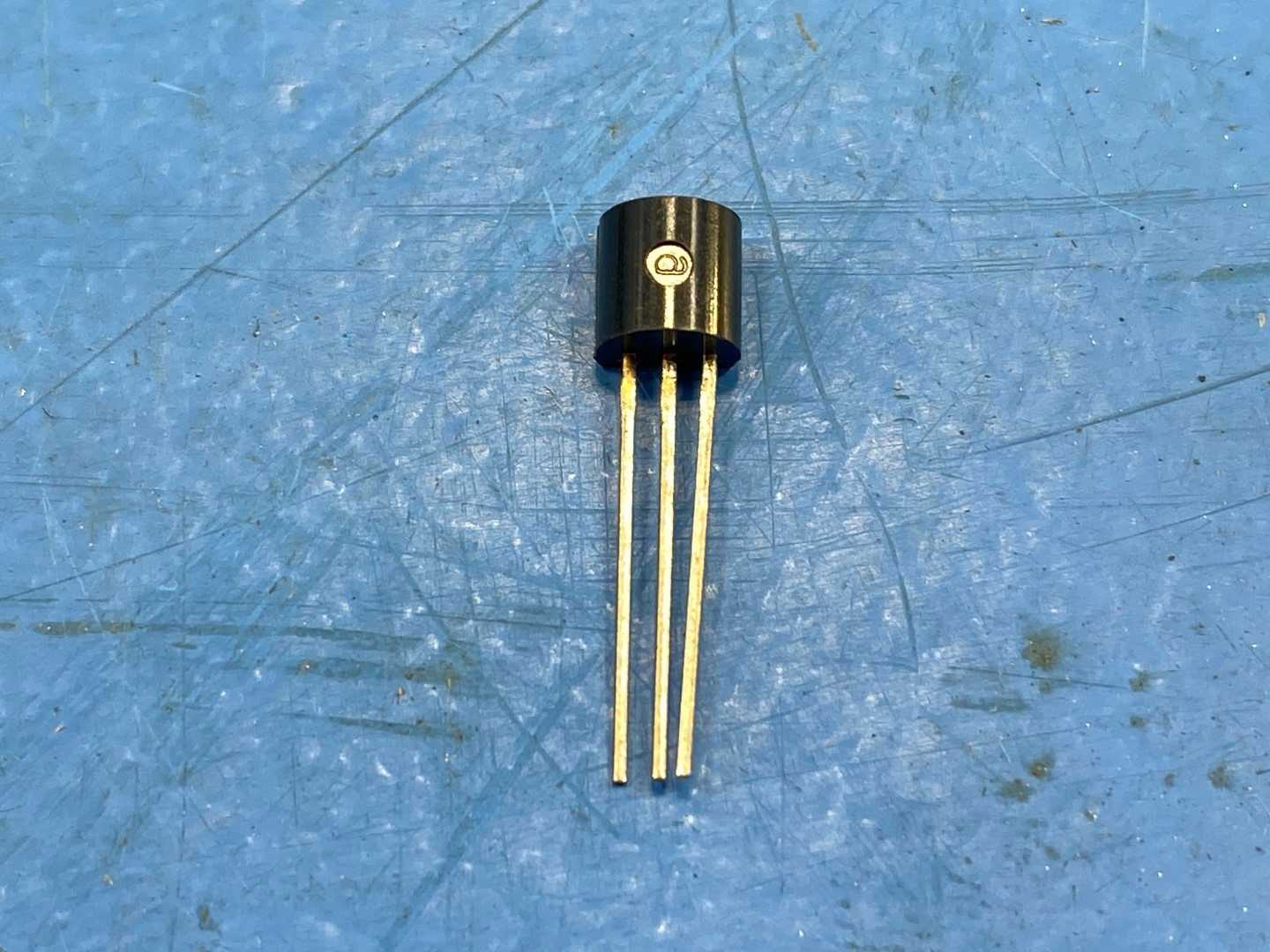 MPS 8099 AM752 NPN Transistor TO-92 Package