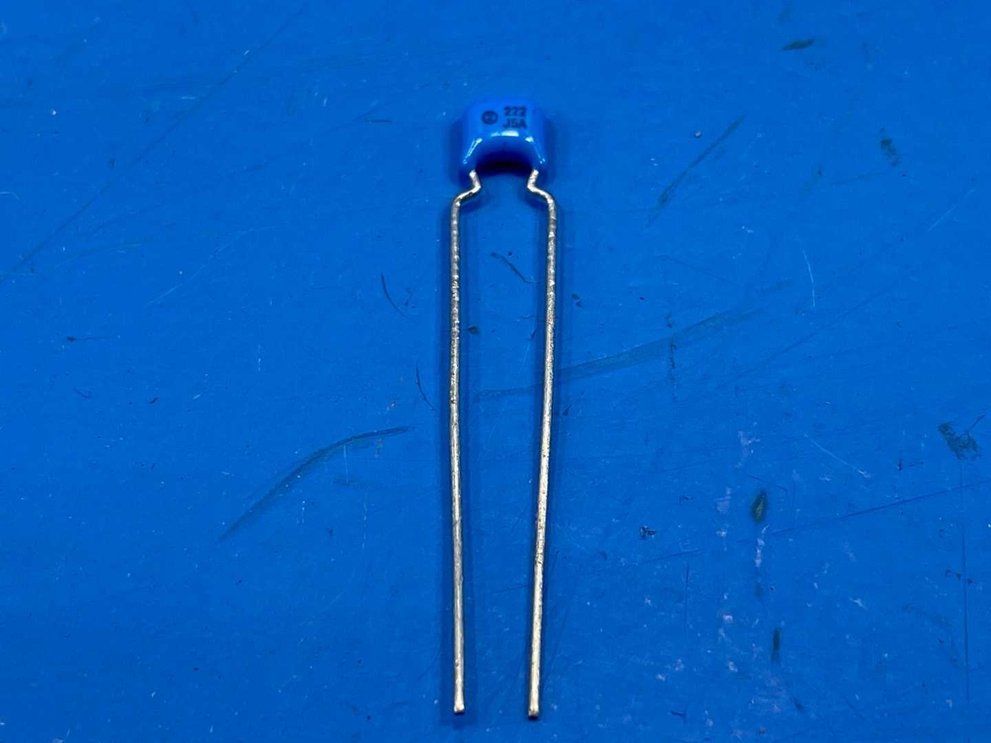 Multi-Layered Ceramic Capacitor 222J5A