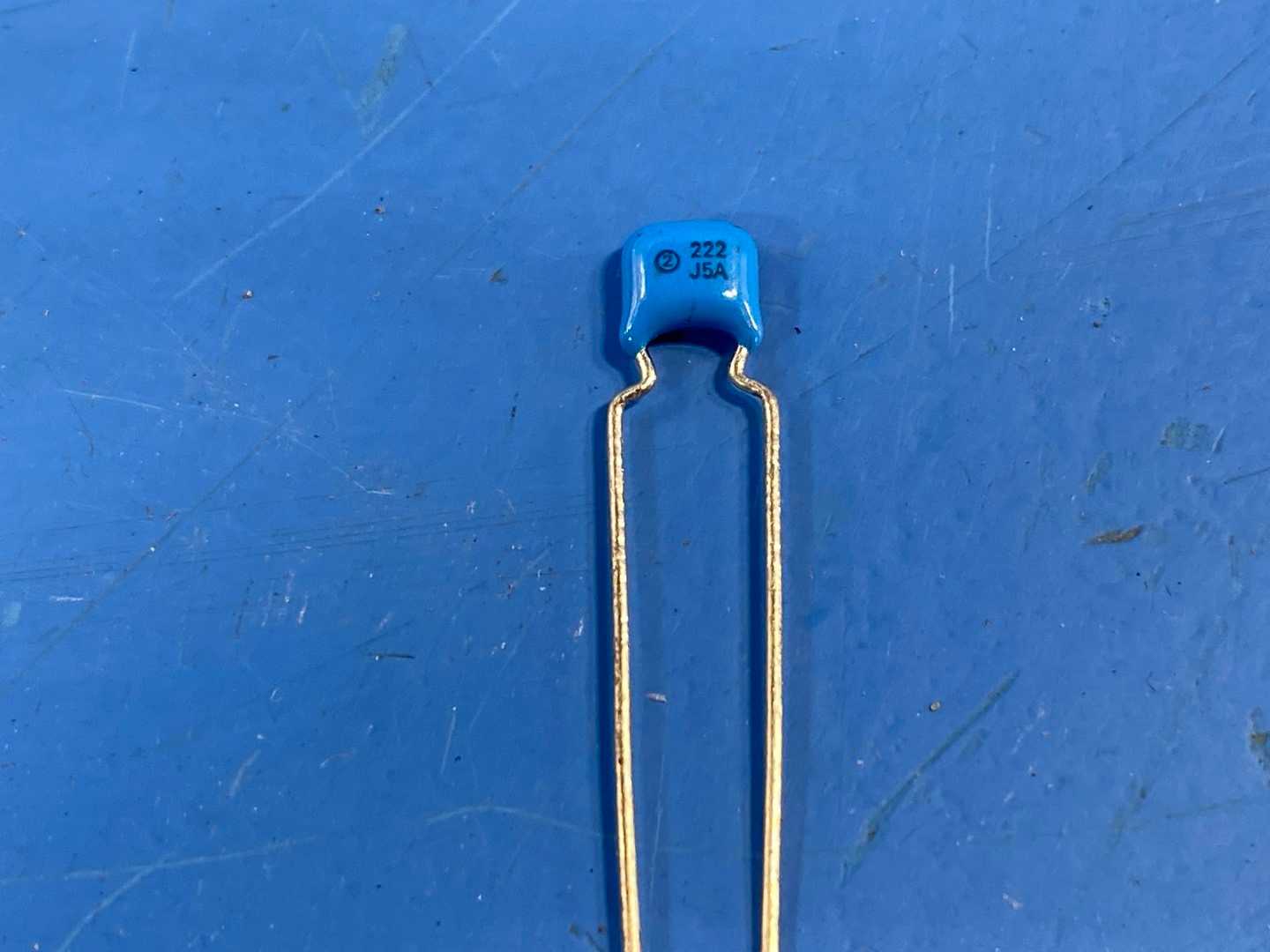 Multi-Layered Ceramic Capacitor 222J5A