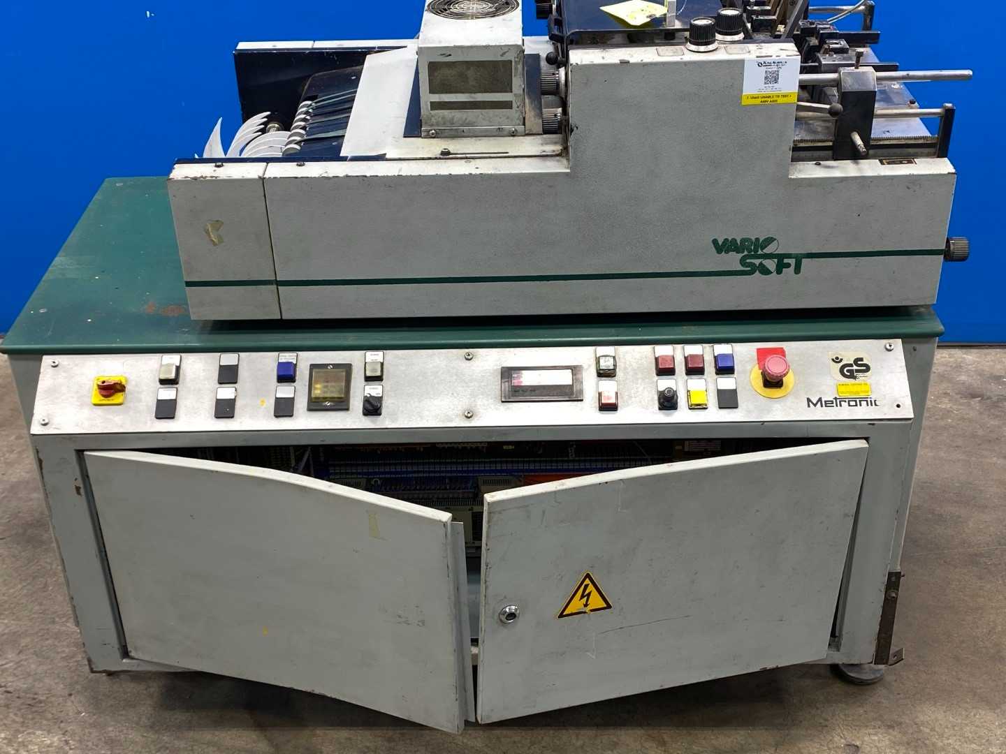 Metronic UV-Trackner w/ VSK-S400 and Instron Model 1000