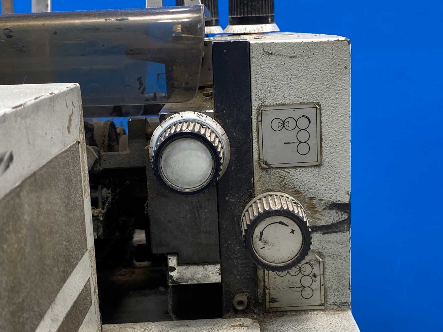 Metronic UV-Trackner w/ VSK-S400 and Instron Model 1000 – Precision UV Tracking System