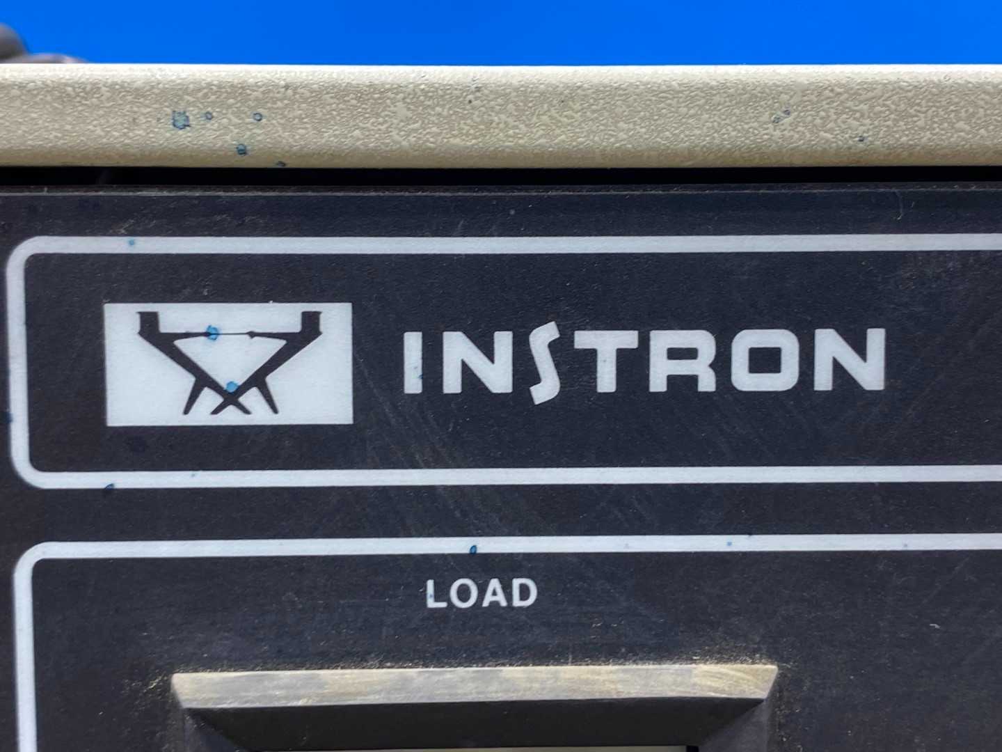 Metronic UV-Trackner w/ VSK-S400 and Instron Model 1000 – Precision UV Tracking System