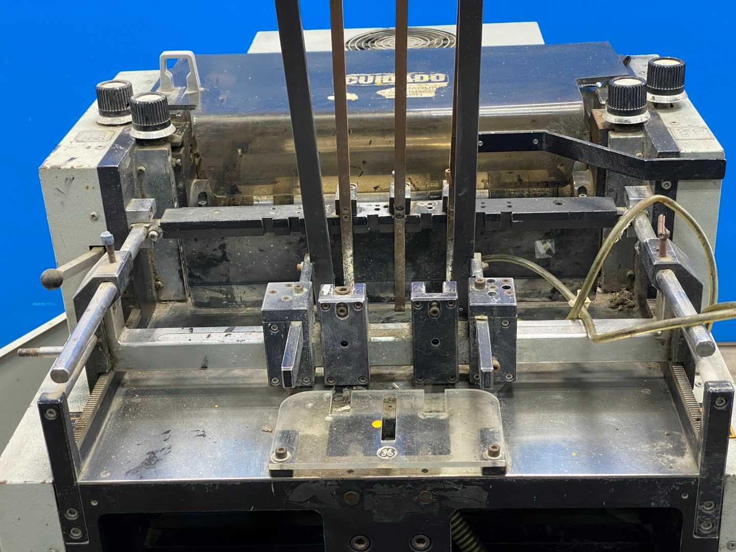 Metronic UV-Trackner w/ VSK-S400 and Instron Model 1000 – Precision UV Tracking System