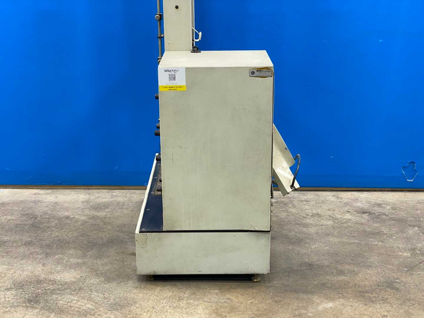 Metronic UV-Trackner w/ VSK-S400 and Instron Model 1000 – Precision UV Tracking System