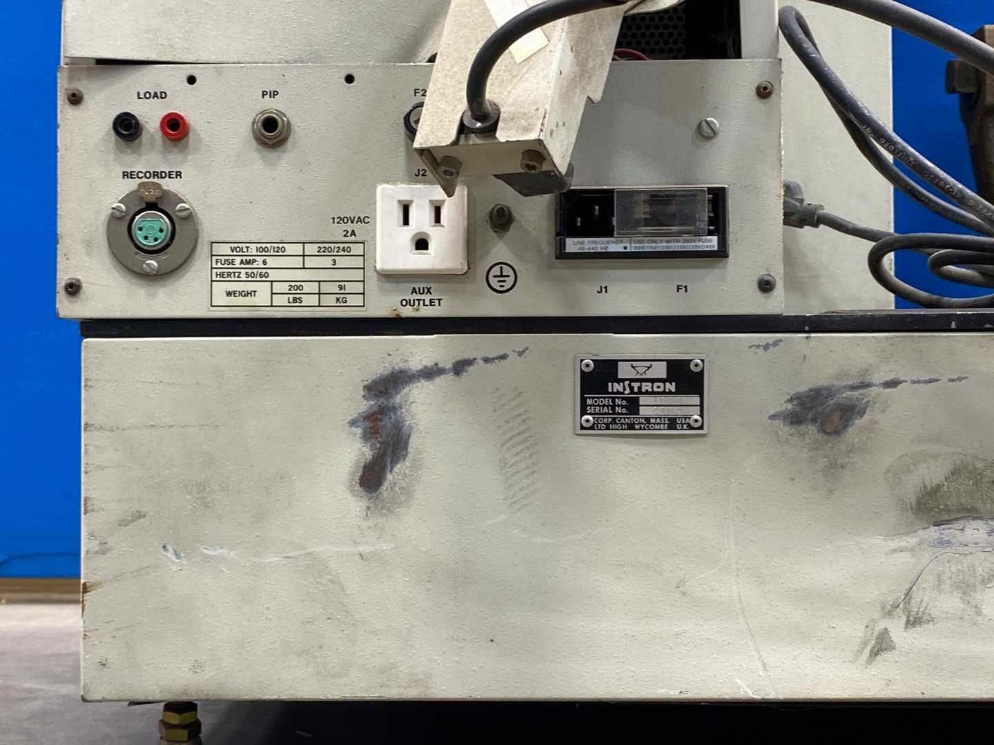 Metronic UV-Trackner w/ VSK-S400 and Instron Model 1000 – Precision UV Tracking System