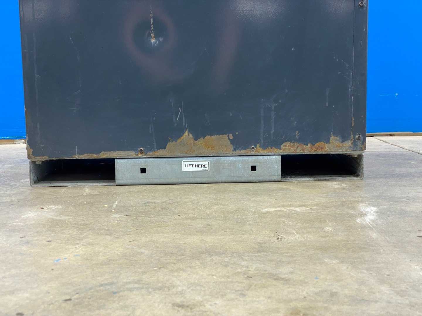 Zeks Heatsink 200HSGA400 Refrigerated Air Dryer - High-Efficiency Moisture Removal System