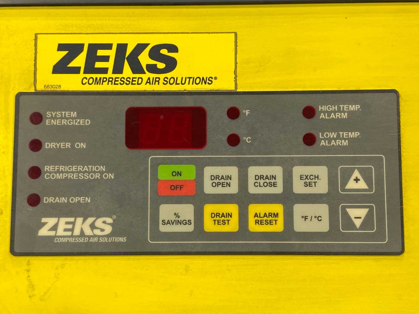 Zeks Heatsink 200HSGA400 Refrigerated Air Dryer - High-Efficiency Moisture Removal System