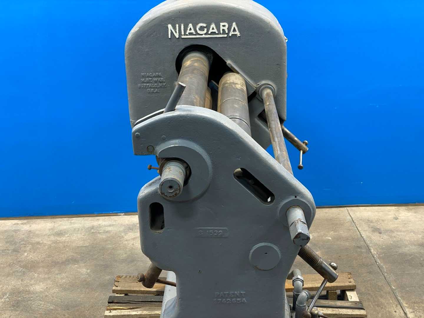 Niagara Sheet Metal Working Machinery Catalog No. 349 (1952, Antique)