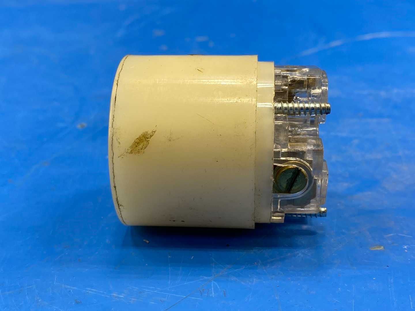 Connector 3- slot 30A 125/250V