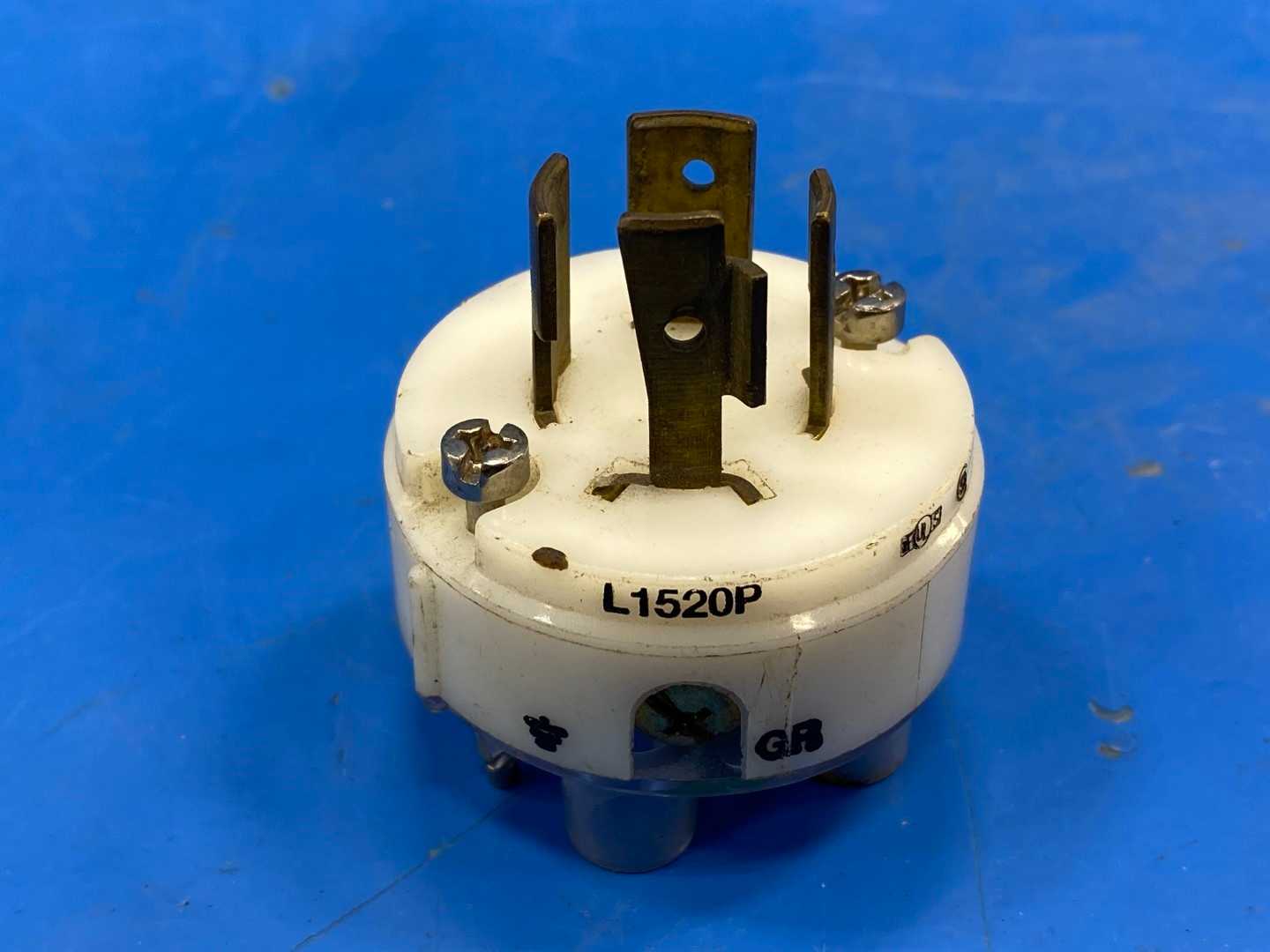  HUBBELL L1520P 4-Pronged Connector 20A 250V