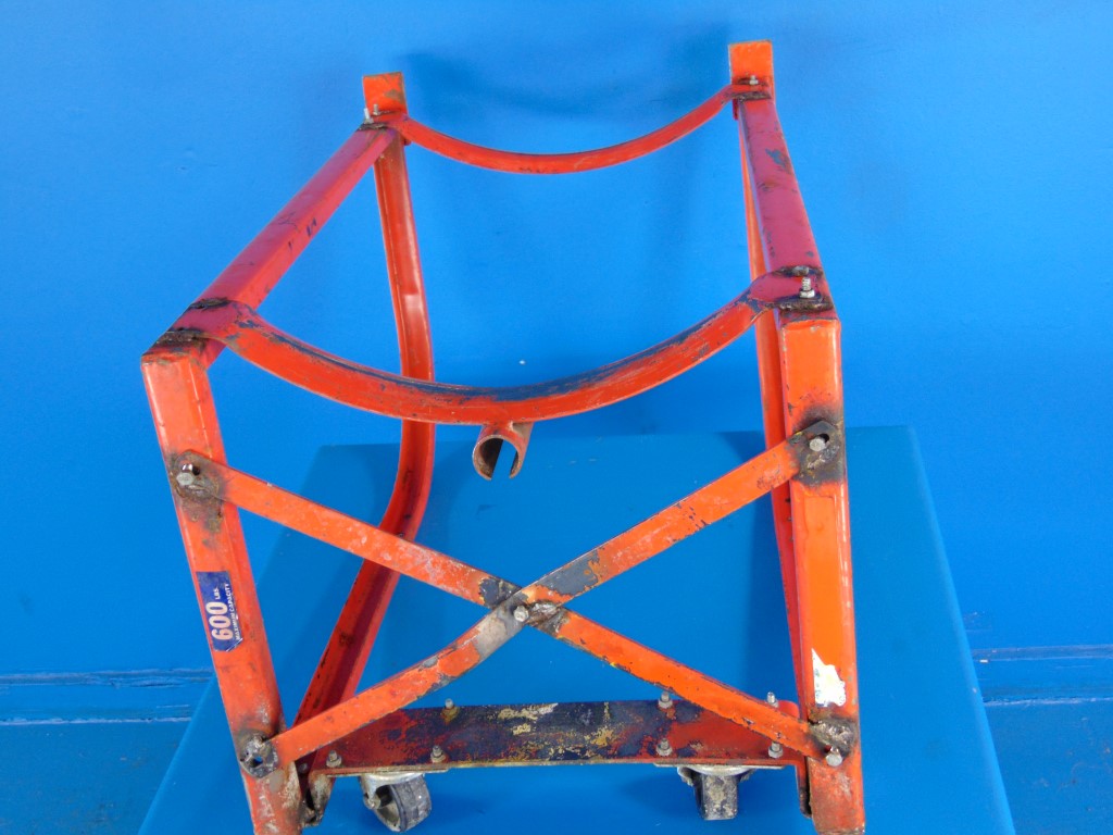 Drum Cradle  600LB MAX CAPACITY 55 Gallon 