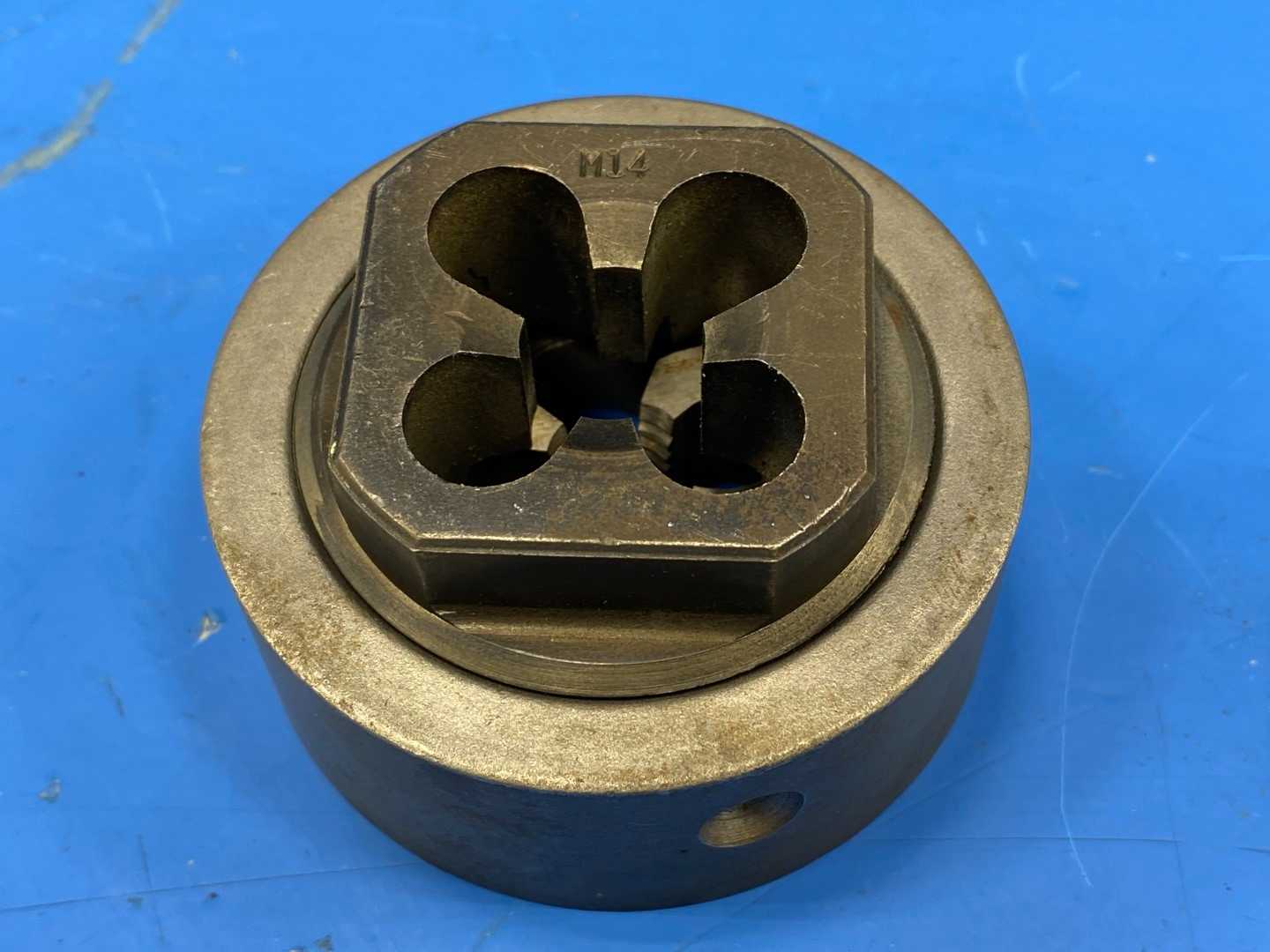 Little Giant 2-3/4" Threading Die 14M/M2 