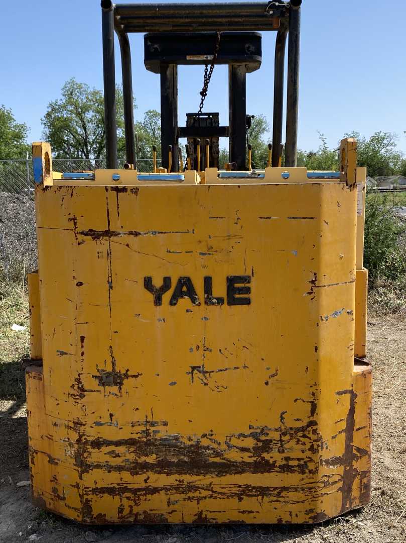 Yale Giant Electric Truck Forklift 72 Volt K410C300 30K Capacity 62" Forks