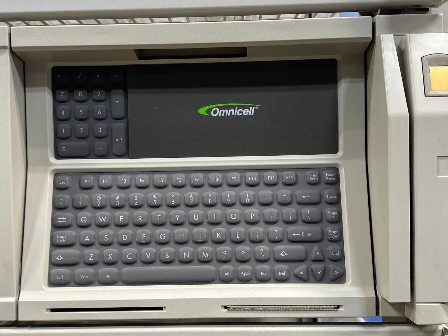 OmniCell 2 Cell OmniSupplier No HDD (Left door not attached, missing piece)