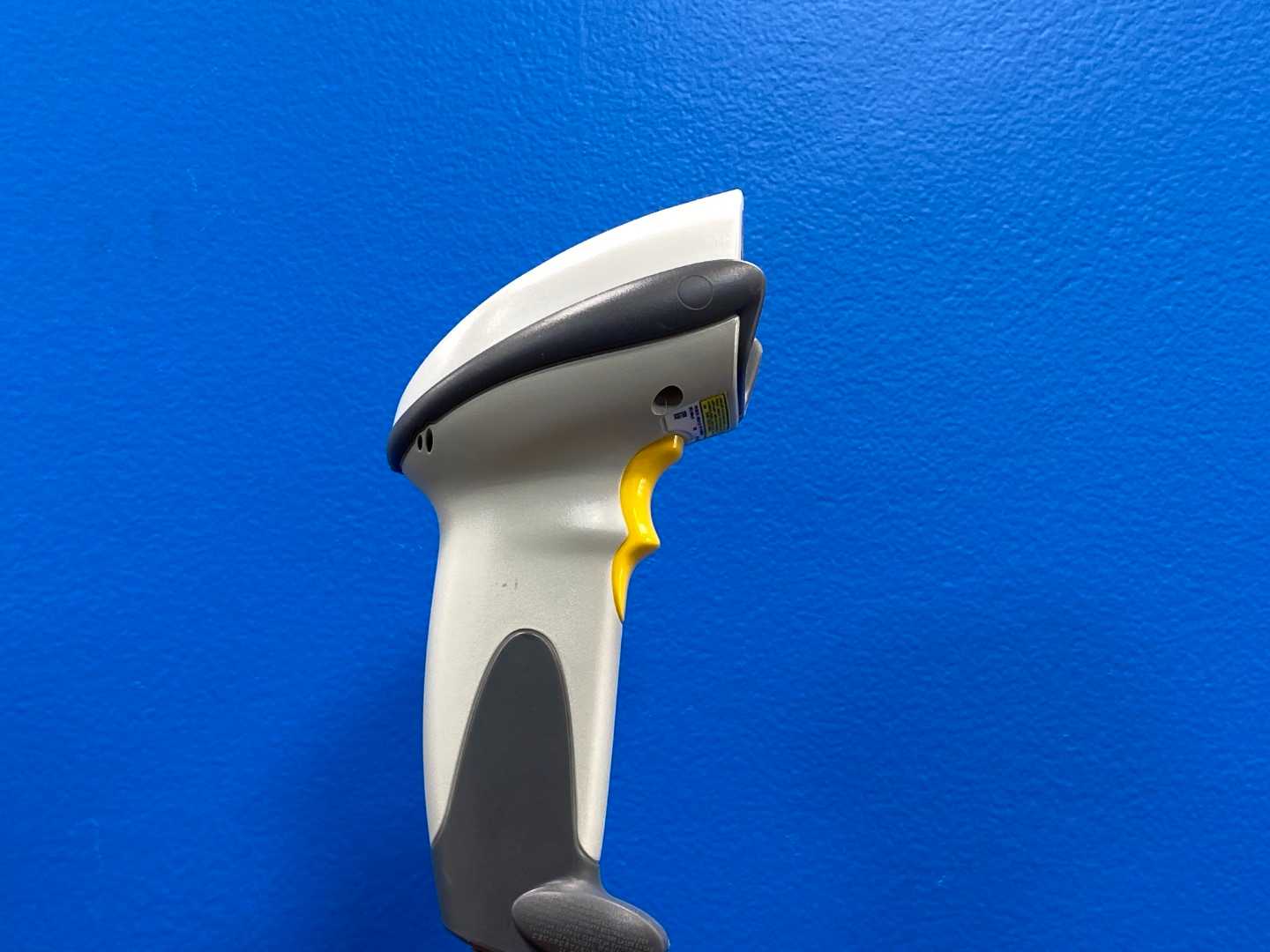 Omnicell 3 Cell OmniSupplier - No SC Card - Includes Zebra Gun Scanner (Top Left Door Bent)