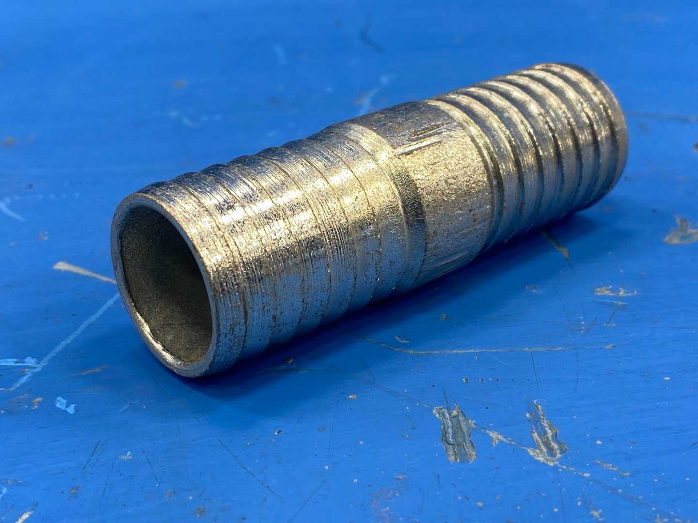 Galvanized 1"Barb Insert Coupling 