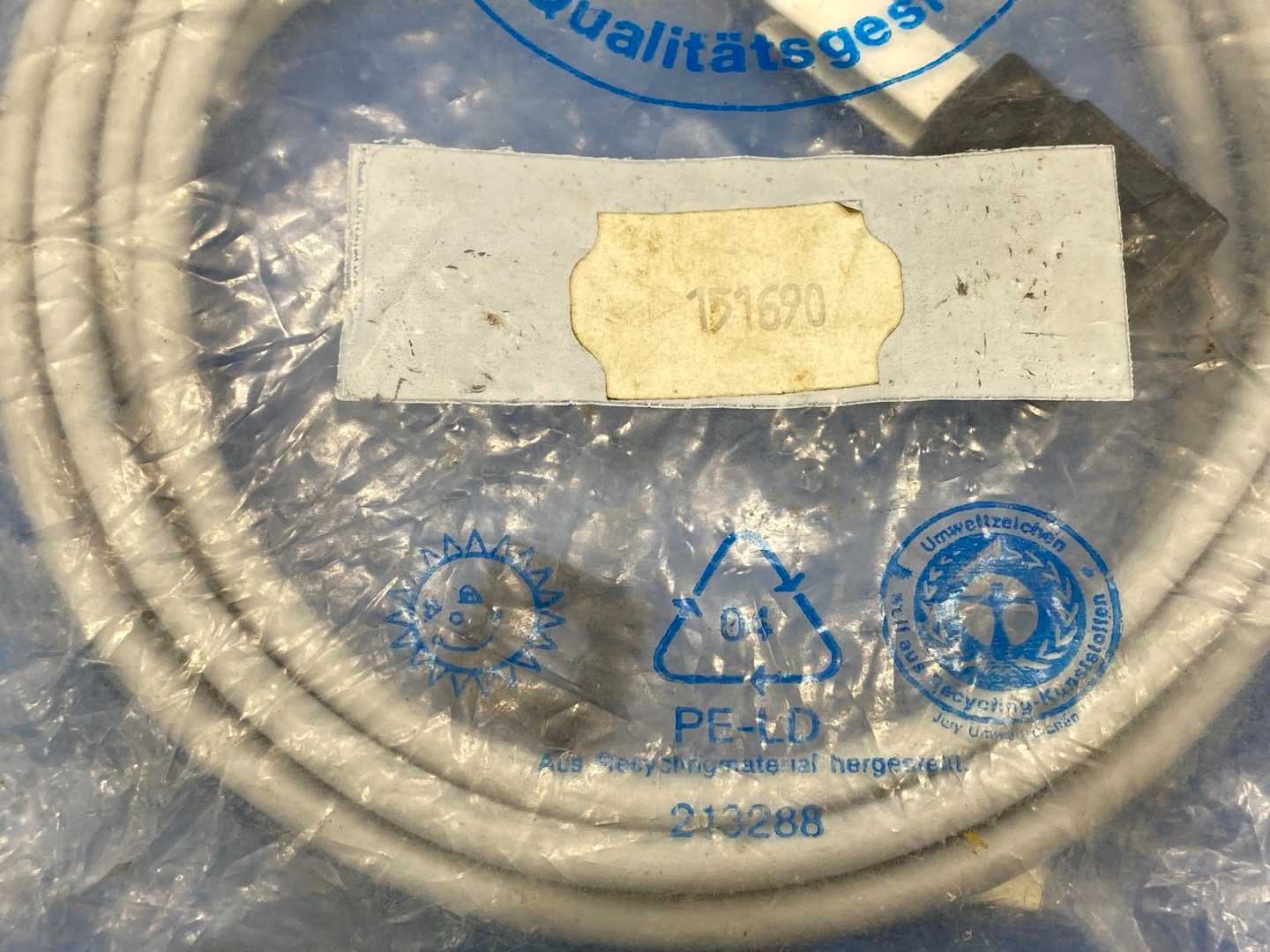 Festo KMEB-1-220/230-2.5 cable