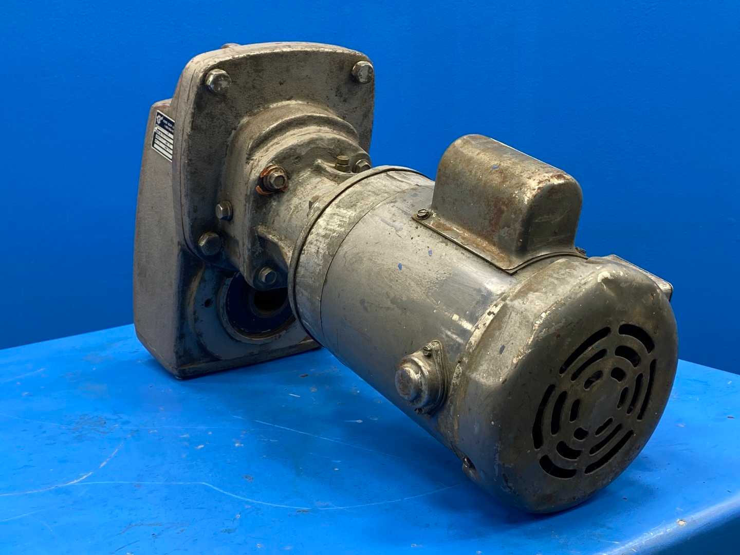 Baldor Motor VL5306A 3450RPM 3/4HP 1PH W/ Nord Gear 2382az-63 S/4