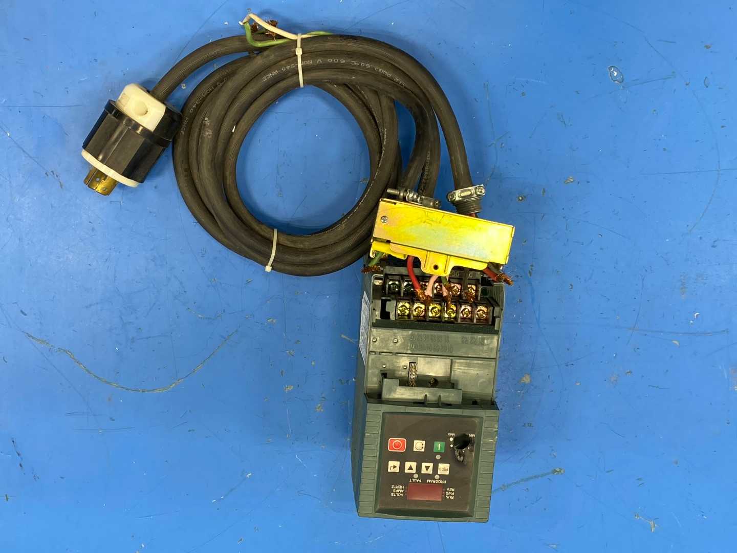 Reliance VFD Drive 6MB40001 for 1HP Motor 460V 3PH AC 