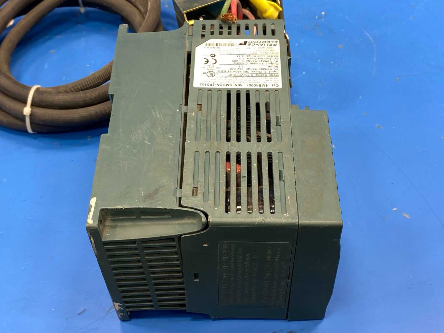 Reliance VFD Drive 6MB40001 for 1HP Motor 460V 3PH AC 