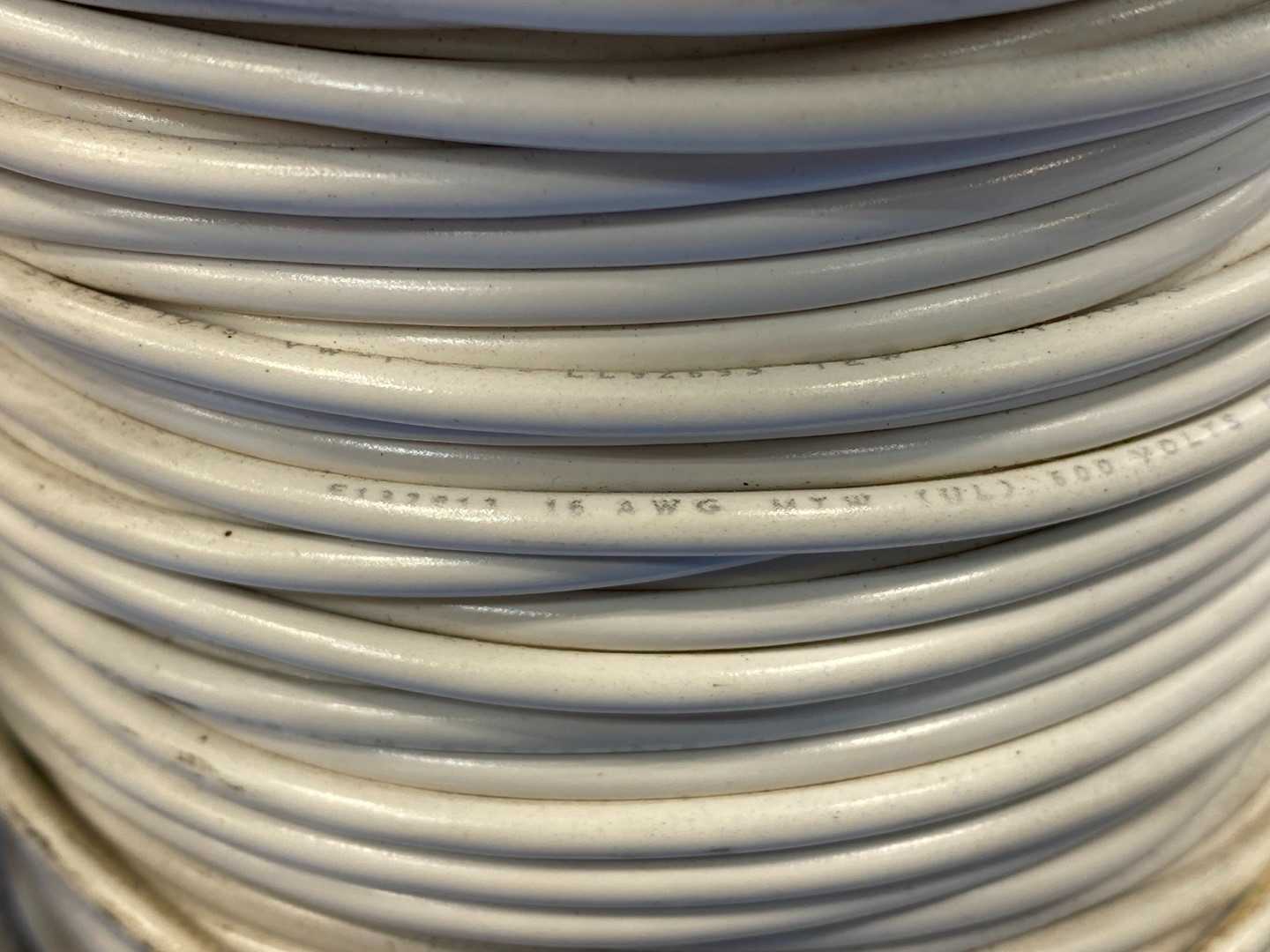 16 AWG MTW White Copper Wire 380FT