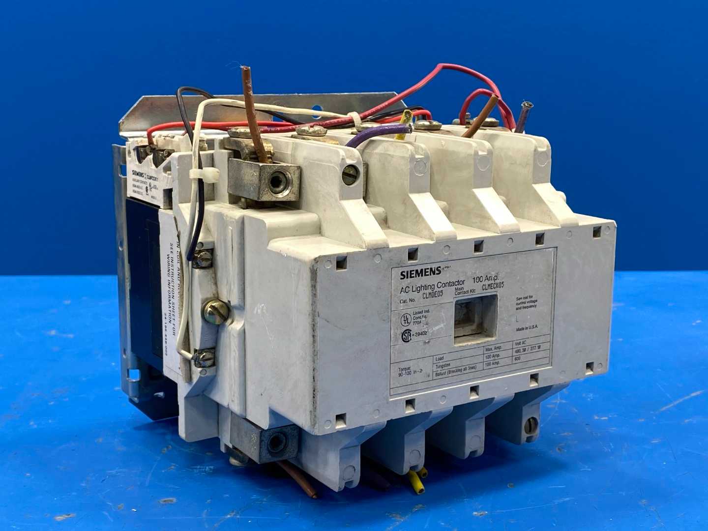 Siemens AC Lighting Contactor CLM0E05