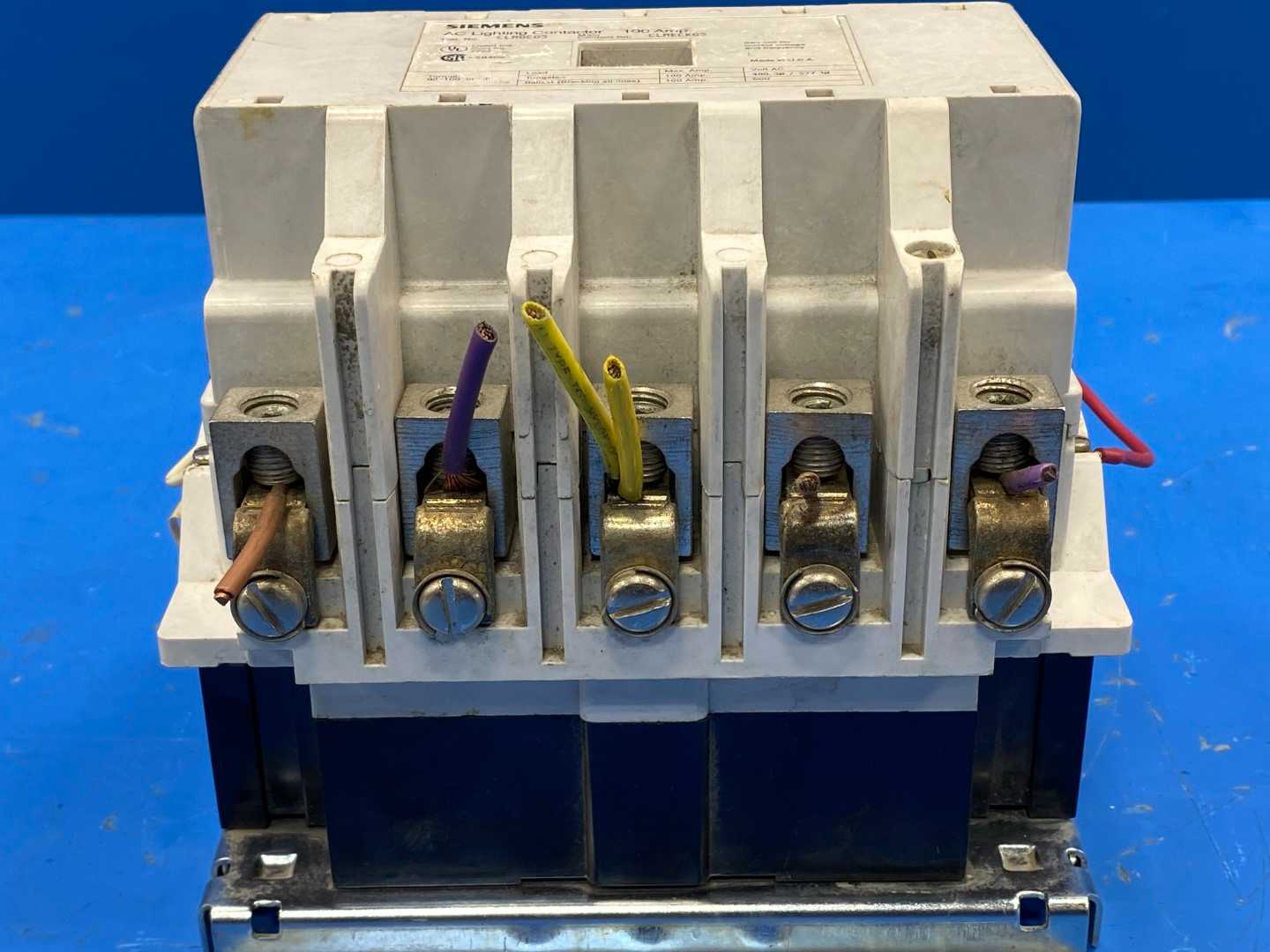 Siemens AC Lighting Contactor CLM0E05