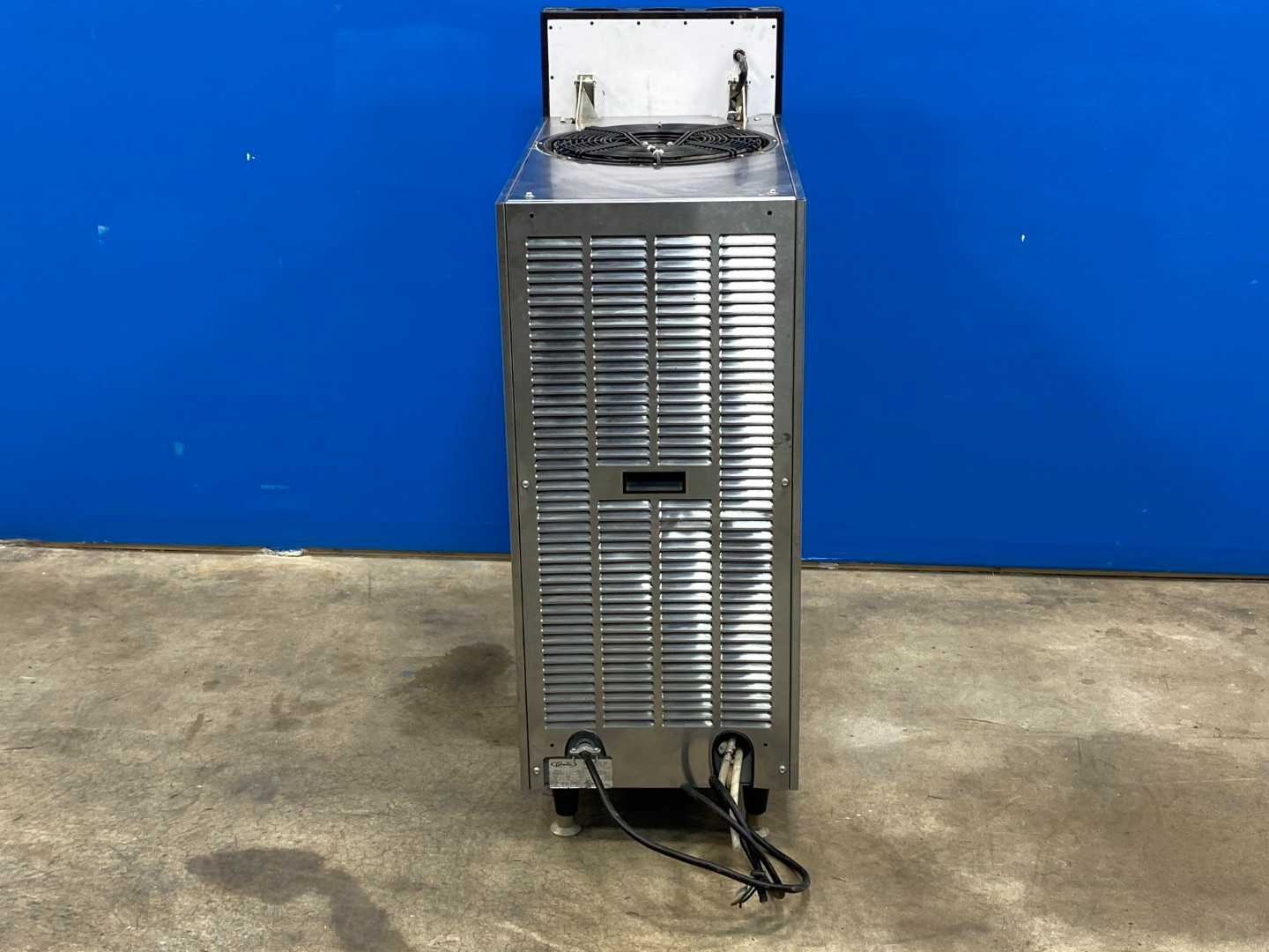 CORNELIUS VIPER 2 2-Flavor ICEE Frozen Slushy Carbonated Drink Machine – High-Capacity Beverage Dispenser