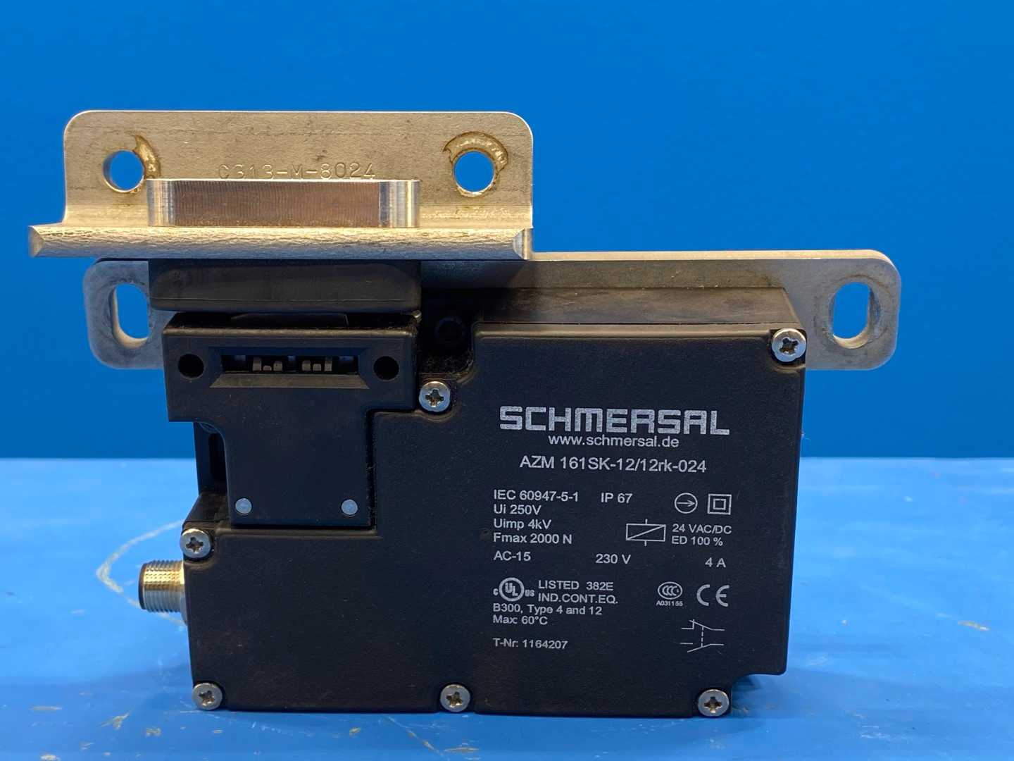 Schmersal AZM 161SK-12/12RK-024 Safety Interlock Switch 250V 4A