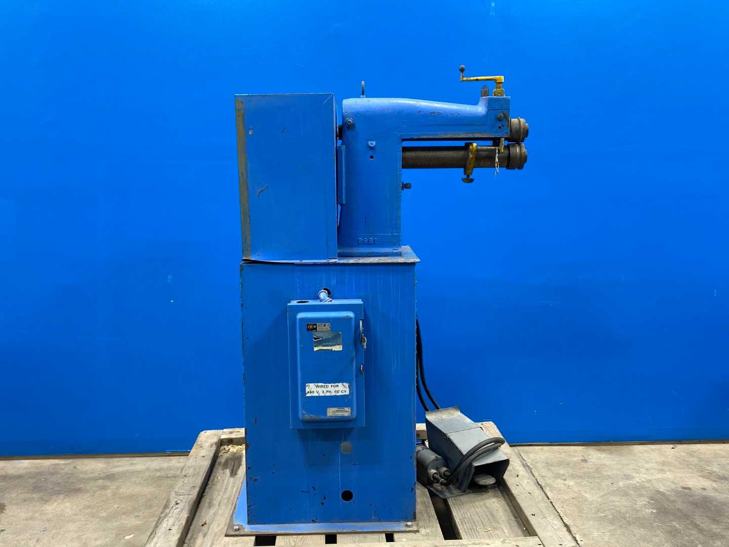 Pexto 3617-B Sheet Metal Roller - 18 Gauge Capacity - Precision Industrial Rolling Machine